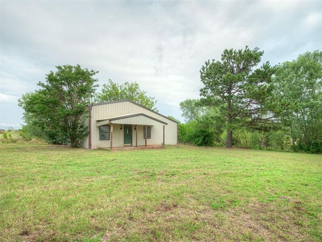 1085 Pioneer Road, Tuttle, OK 73089