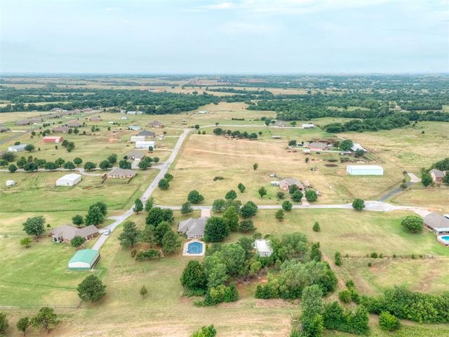 1085 Pioneer Road, Tuttle, OK 73089
