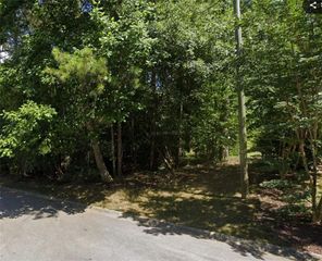 3840 Mountain Cove Road, Snellville, GA 30039