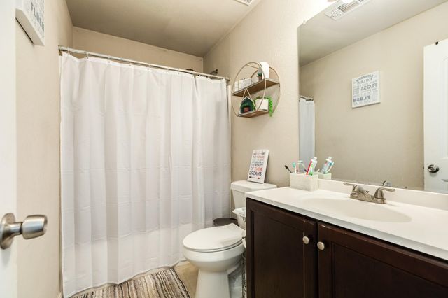 920 Quarter Horse Trail, Angleton, TX 77515