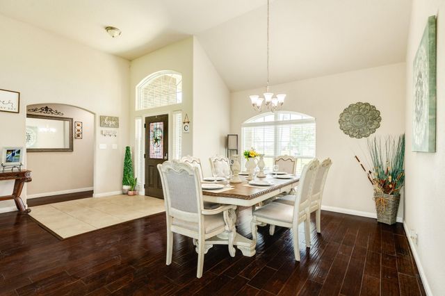 920 Quarter Horse Trail, Angleton, TX 77515
