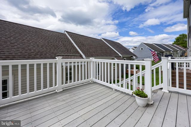 204 SAGAMORE HL, Mount Joy, PA 17552