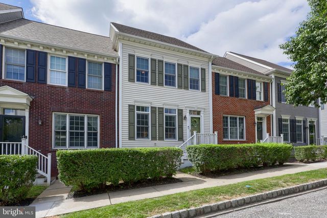 204 SAGAMORE HL, Mount Joy, PA 17552