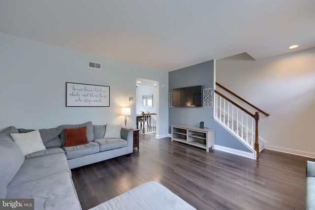 204 SAGAMORE HL, Mount Joy, PA 17552