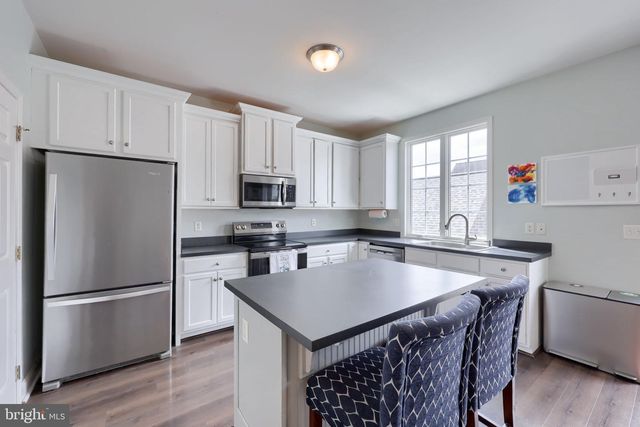 204 SAGAMORE HL, Mount Joy, PA 17552