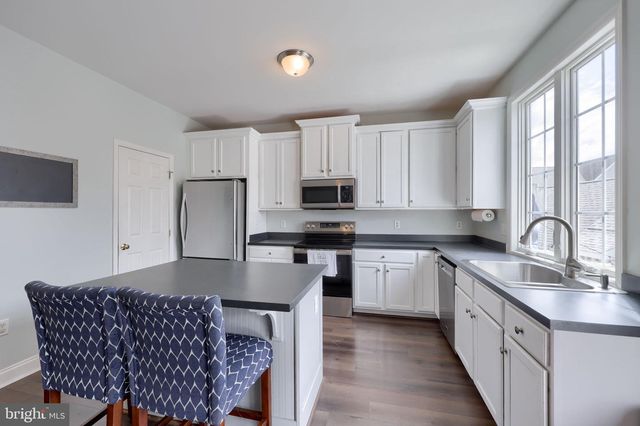 204 SAGAMORE HL, Mount Joy, PA 17552
