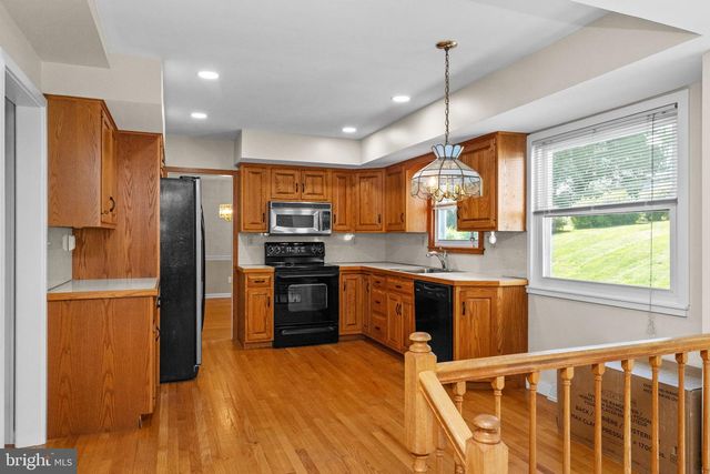 208 CONCORD AVE, Exton, PA 19341