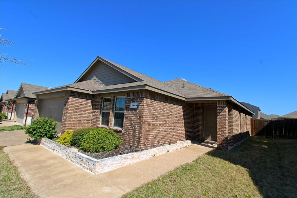 2428 Rosharon Drive, Forney, TX 75126