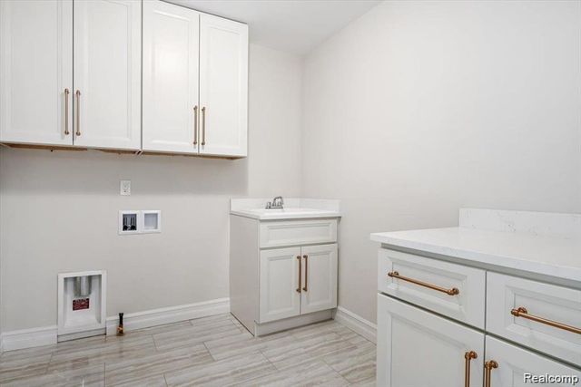 19364 RYAN Drive, Macomb Twp, MI 48042