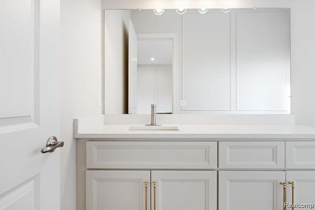 19364 RYAN Drive, Macomb Twp, MI 48042