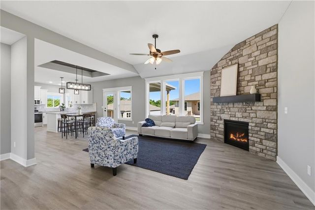 1906 Owen Drive, Pleasant Hill, MO 64080