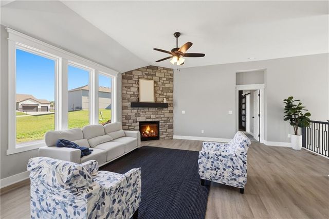 1906 Owen Drive, Pleasant Hill, MO 64080