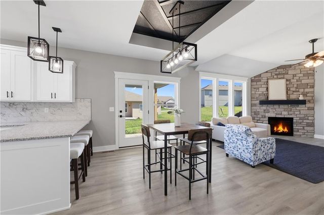 1906 Owen Drive, Pleasant Hill, MO 64080