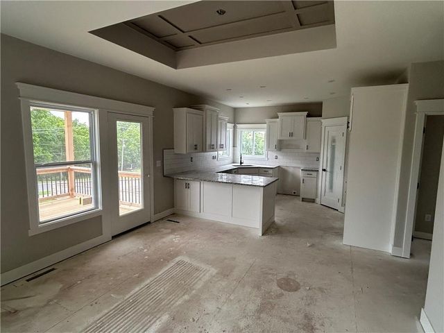 1906 Owen Drive, Pleasant Hill, MO 64080