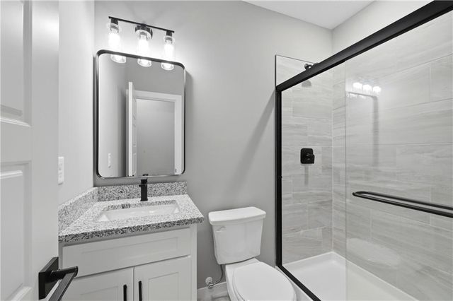 1906 Owen Drive, Pleasant Hill, MO 64080