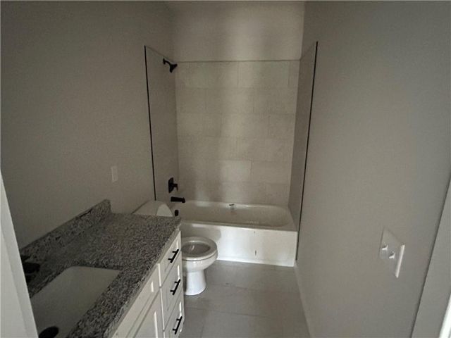 1906 Owen Drive, Pleasant Hill, MO 64080