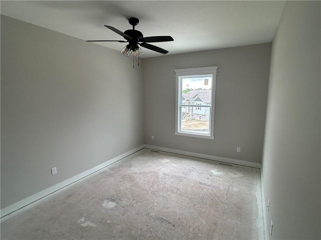1906 Owen Drive, Pleasant Hill, MO 64080