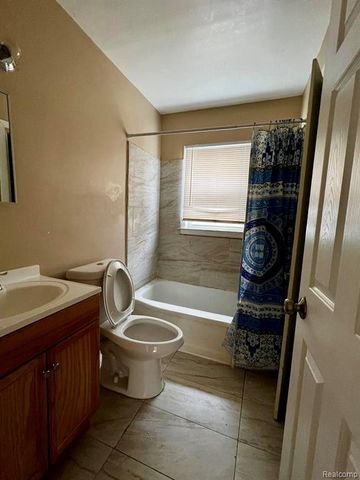 18445 Alcoy Street, Detroit, MI 48205