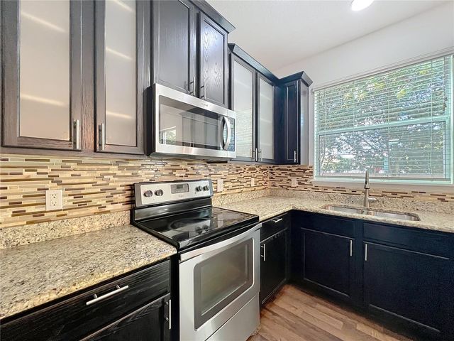 4886 MATTEO TRAIL, Orlando, FL 32839
