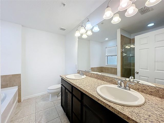 4886 MATTEO TRAIL, Orlando, FL 32839