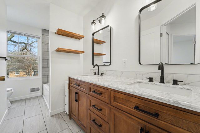 25316 Peter Kaltz Road, Warren, MI 48091