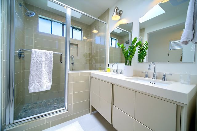 1919 Carnegie C, Redondo Beach, CA 90278