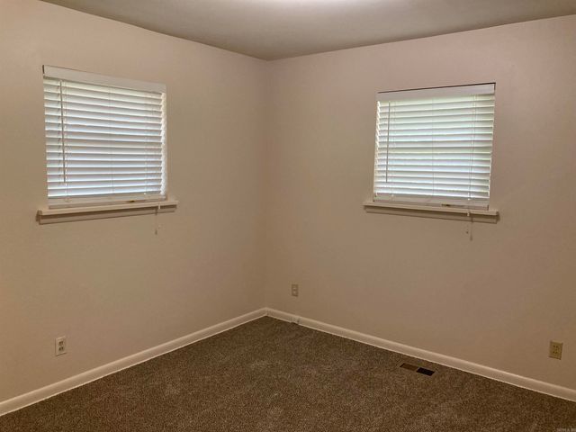 804 W 56TH Street, North Little Rock, AR 72118