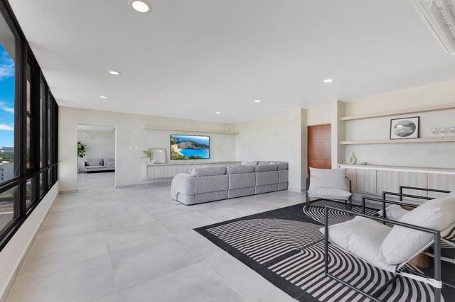 7 CALLE ROSA PH, Carolina, PR 00979