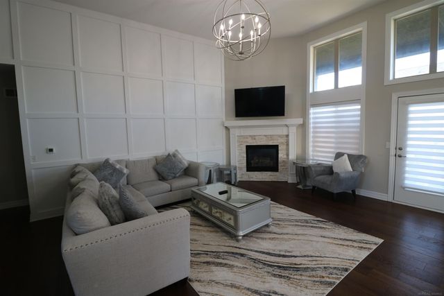 19077 Thompson Drive, Macomb, MI 48042