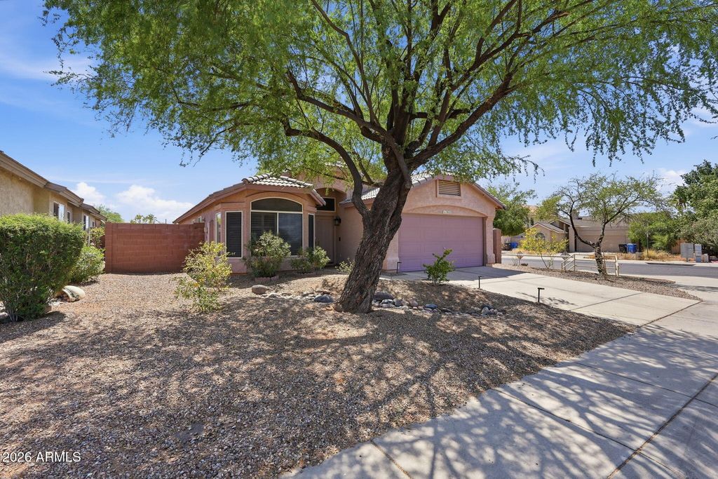 19003 N 19TH Place, Phoenix, AZ 85024 — photo 2