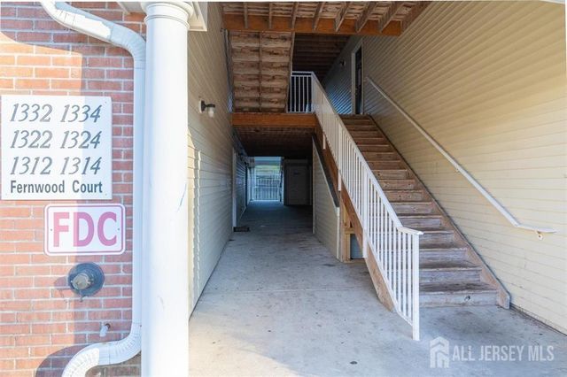 1311 Fernwood Court, New Brunswick, NJ 08901