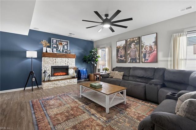 224 Farmington PL, Smithfield, VA 23430