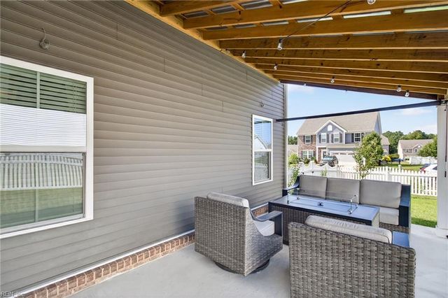 224 Farmington PL, Smithfield, VA 23430