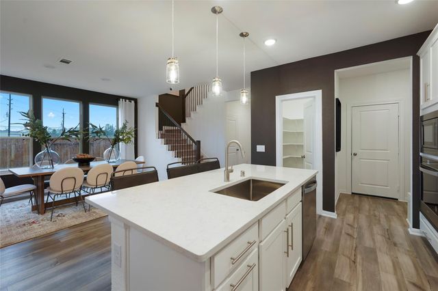111 Gusto Cove, Sugar Land, TX 77469