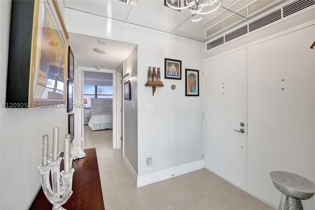 936 Intracoastal Dr 4F, Fort Lauderdale, FL 33304