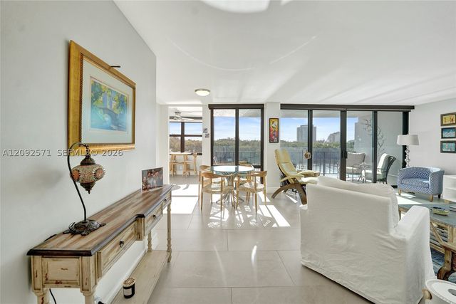 936 Intracoastal Dr 4F, Fort Lauderdale, FL 33304