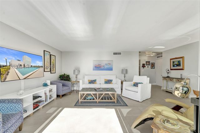 936 Intracoastal Dr 4F, Fort Lauderdale, FL 33304