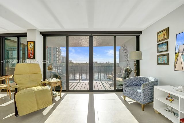 936 Intracoastal Dr 4F, Fort Lauderdale, FL 33304
