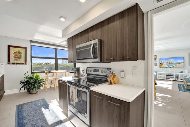 936 Intracoastal Dr 4F, Fort Lauderdale, FL 33304