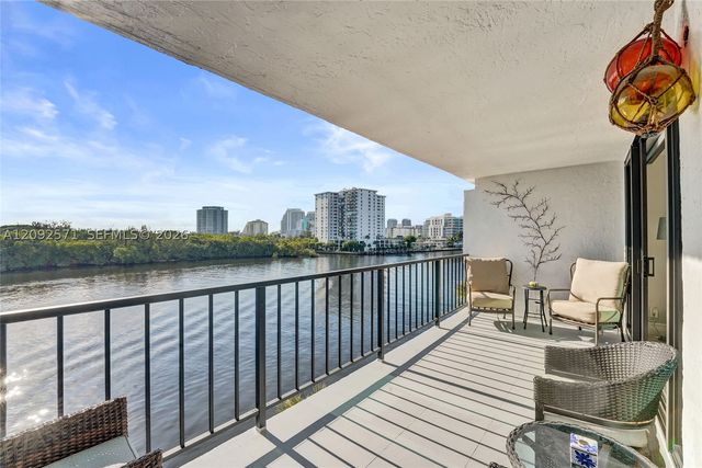 936 Intracoastal Dr 4F, Fort Lauderdale, FL 33304