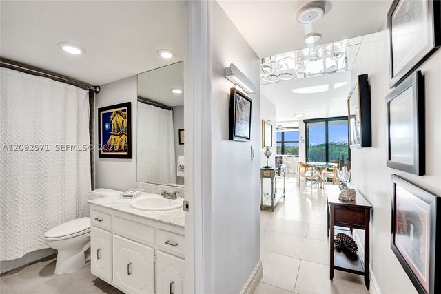 936 Intracoastal Dr 4F, Fort Lauderdale, FL 33304