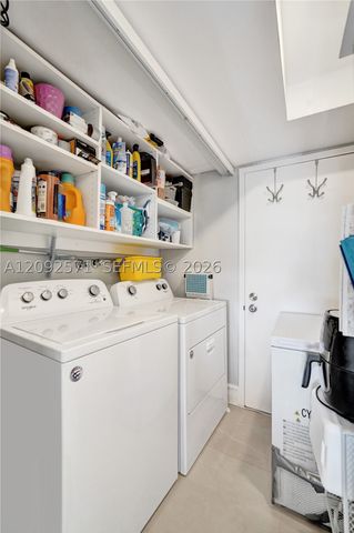 936 Intracoastal Dr 4F, Fort Lauderdale, FL 33304