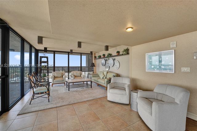 936 Intracoastal Dr 4F, Fort Lauderdale, FL 33304