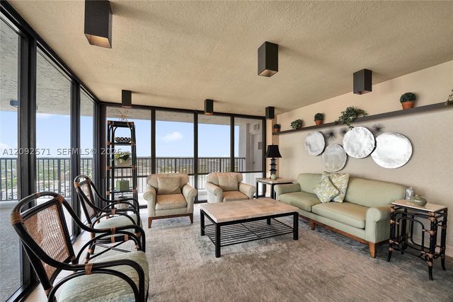 936 Intracoastal Dr 4F, Fort Lauderdale, FL 33304
