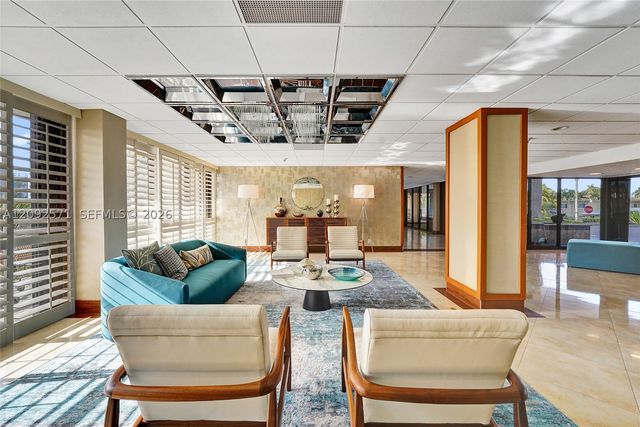 936 Intracoastal Dr 4F, Fort Lauderdale, FL 33304