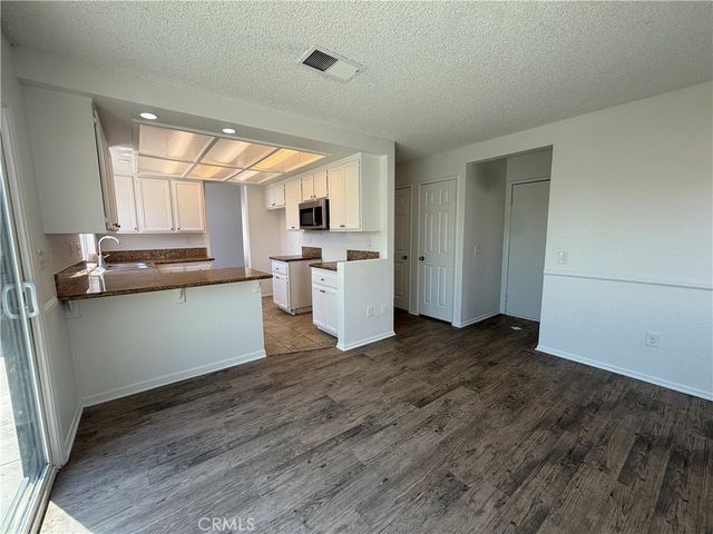 21391 Blossom Hill Lane, Moreno Valley, CA 92557