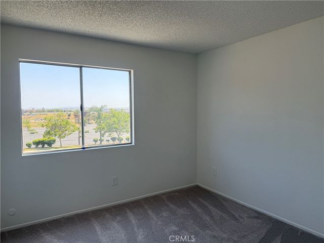 21391 Blossom Hill Lane, Moreno Valley, CA 92557