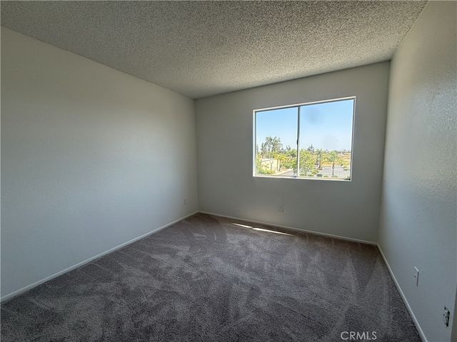 21391 Blossom Hill Lane, Moreno Valley, CA 92557