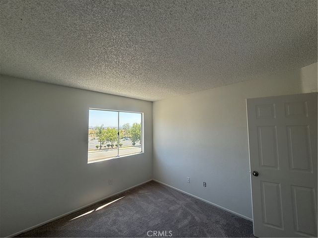 21391 Blossom Hill Lane, Moreno Valley, CA 92557