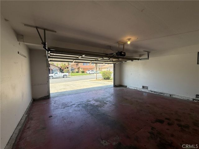 21391 Blossom Hill Lane, Moreno Valley, CA 92557